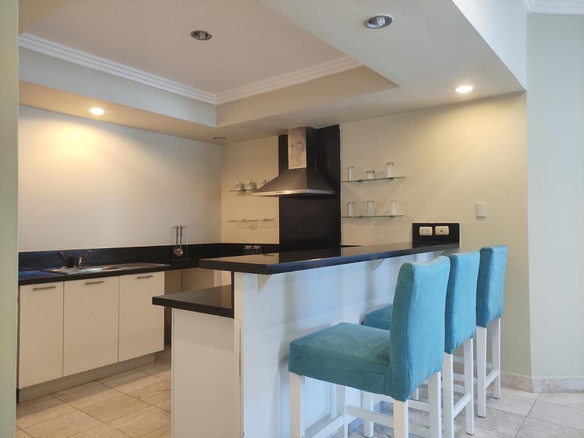 פונטה קאנה Chic Beachfront Apartment - Private Beach Access מראה חיצוני תמונה