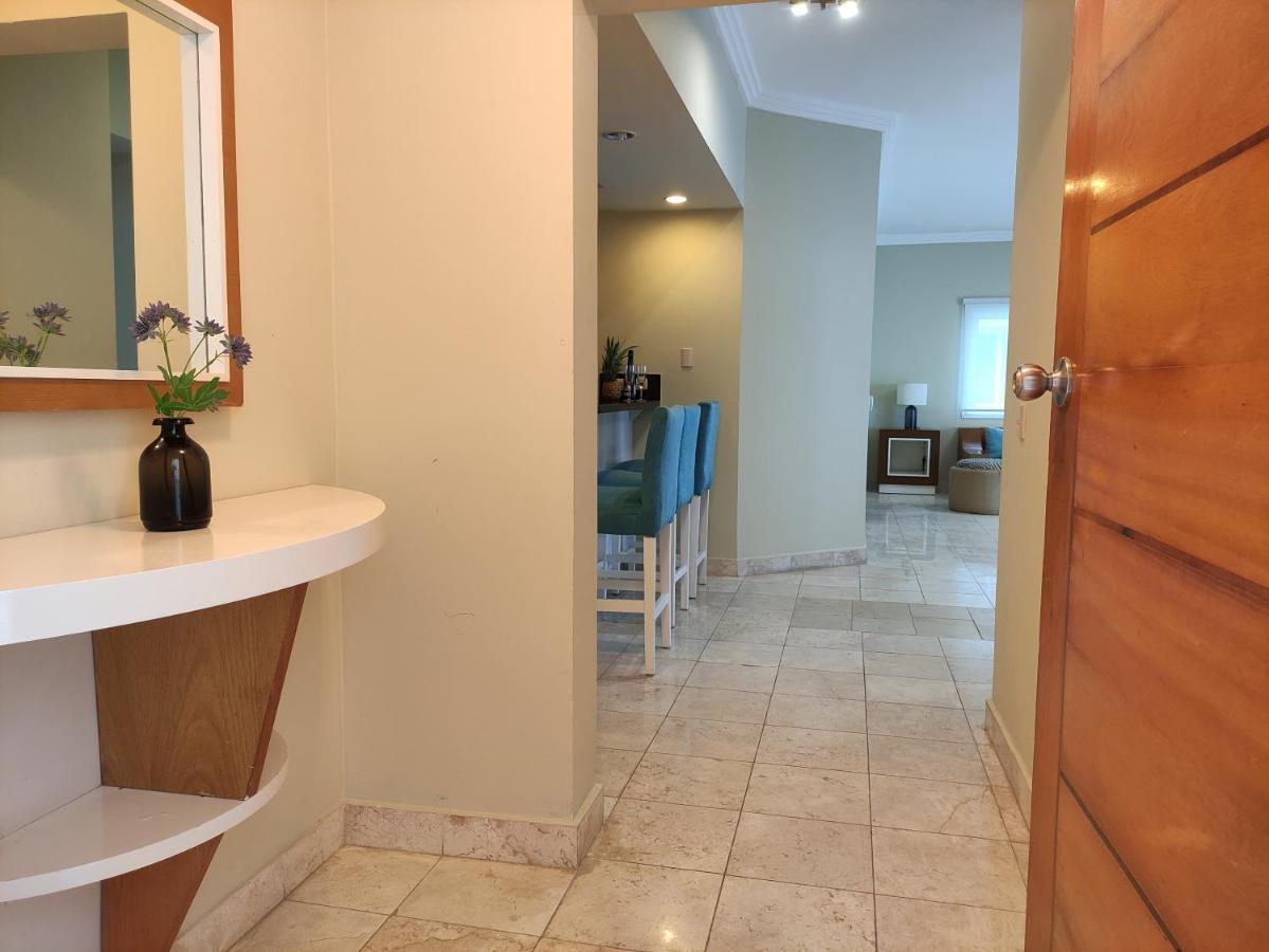פונטה קאנה Chic Beachfront Apartment - Private Beach Access מראה חיצוני תמונה