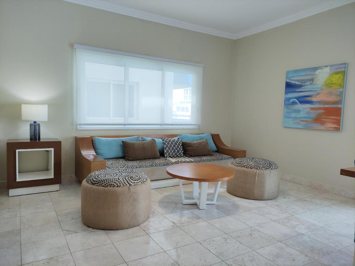 פונטה קאנה Chic Beachfront Apartment - Private Beach Access מראה חיצוני תמונה